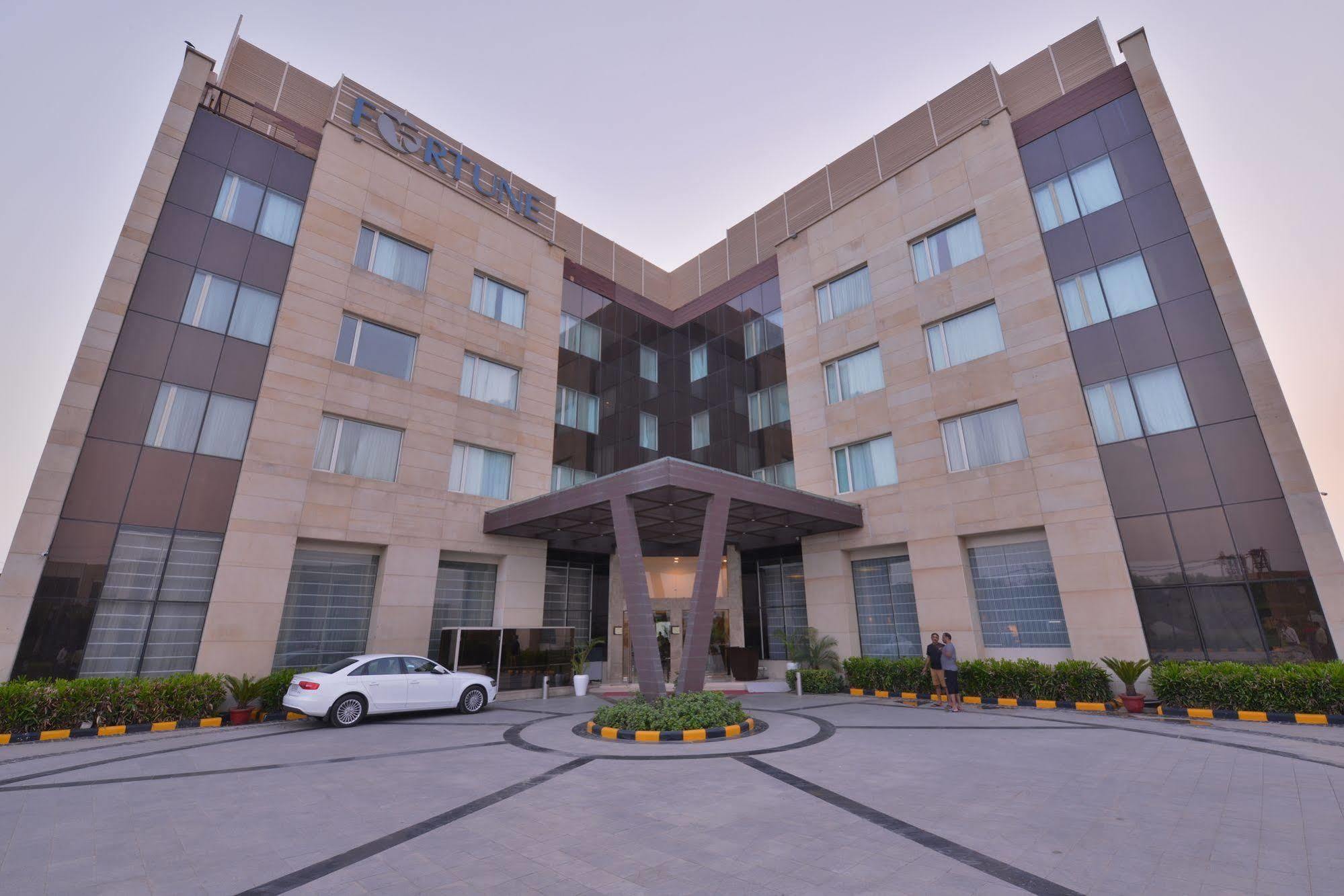Fortune Park Orange, Sidhrawali, Gurugram - Member Itc Hotels' Group Bhiwadi Zewnętrze zdjęcie